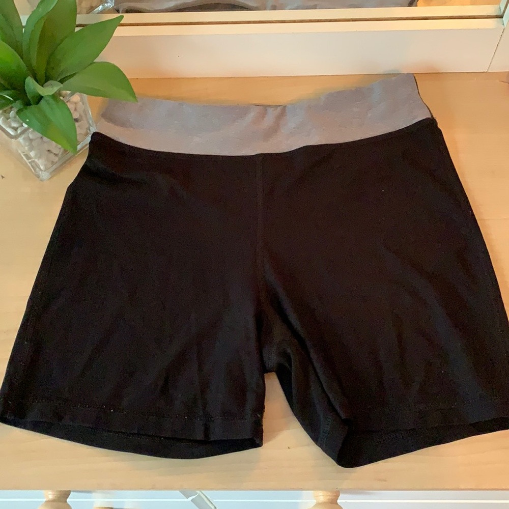 Athletic biker shorts